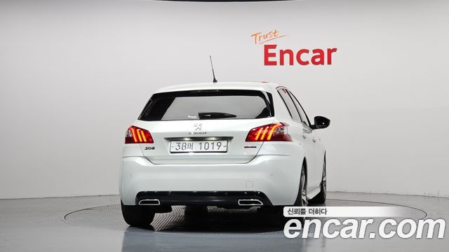 Peugeot 308 2018 — photo 4