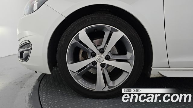 Peugeot 308 2018 — photo 5