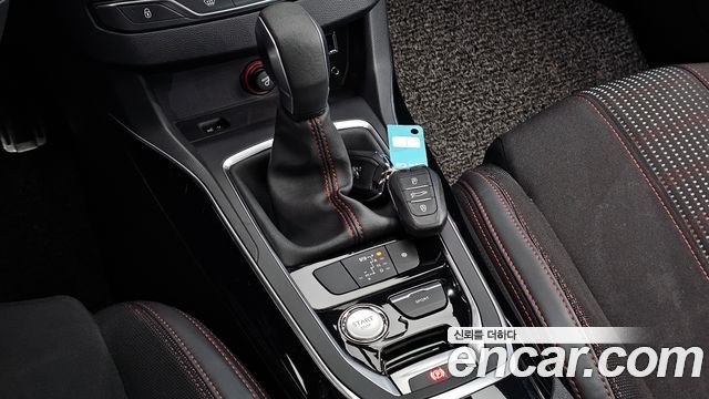 Peugeot 308 2018 — photo 12