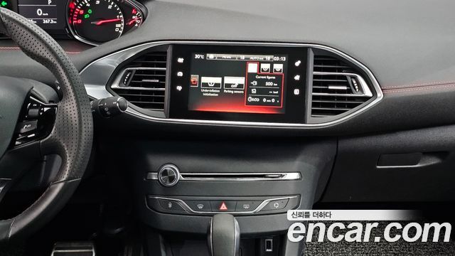 Peugeot 308 2018 — photo 20