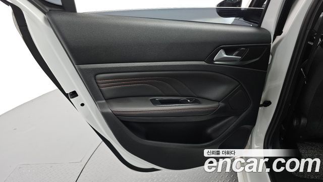 Peugeot 308 2018 — photo 15