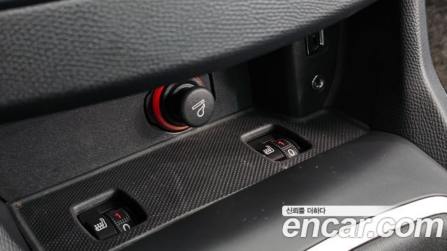 Peugeot 308 2018 — photo 30