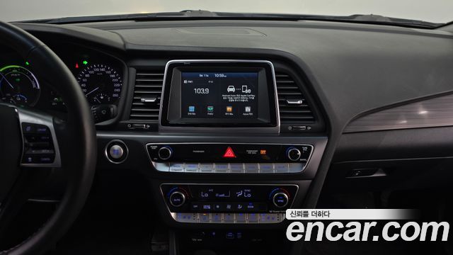 Hyundai Sonata 2019 — photo 19
