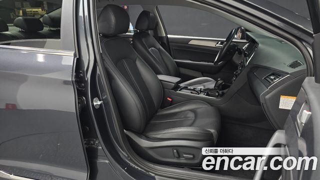 Hyundai Sonata 2019 — photo 16