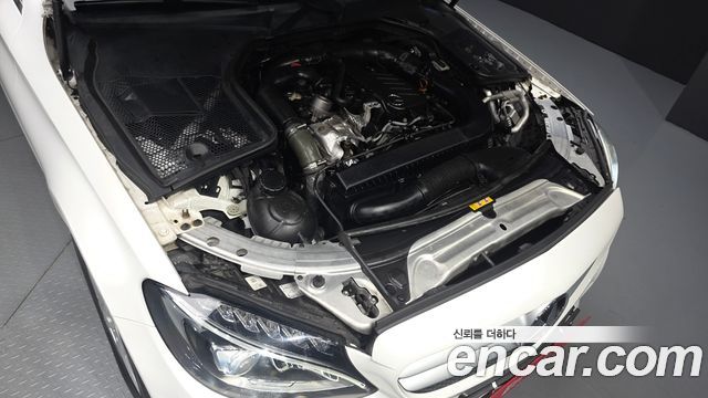 Mercedes-Benz C-Class 2018 — photo 6