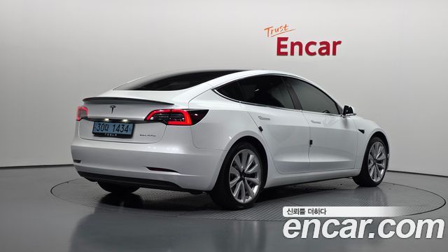 Tesla Model 3 2020 — photo 2
