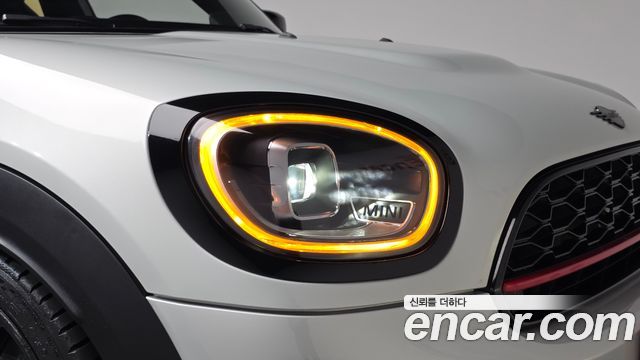 Mini Countryman 2021 — photo 8