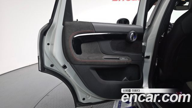Mini Countryman 2021 — photo 15