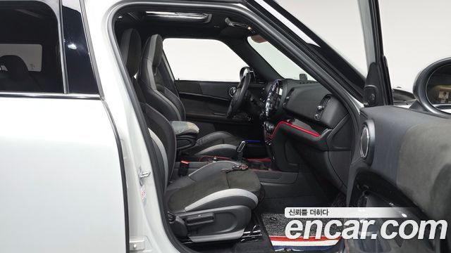 Mini Countryman 2021 — photo 16