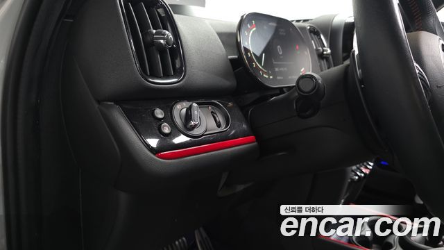 Mini Countryman 2021 — photo 29