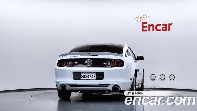 Ford Mustang 2014 — photo 4