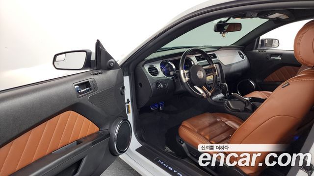 Ford Mustang 2014 — photo 10