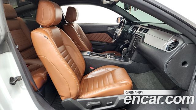 Ford Mustang 2014 — photo 11