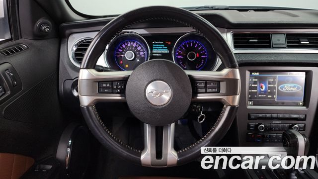 Ford Mustang 2014 — photo 13
