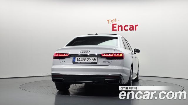 Audi A4 2021 — photo 4