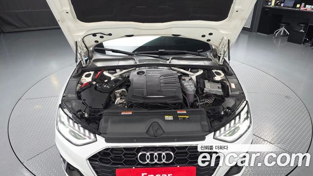 Audi A4 2021 — photo 6