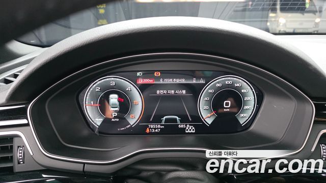 Audi A4 2021 — photo 11