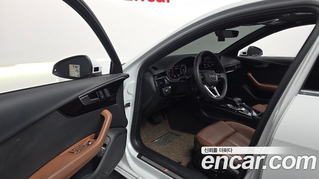 Audi A4 2021 — photo 13