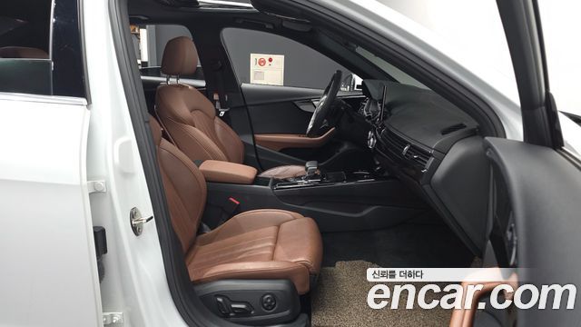 Audi A4 2021 — photo 17