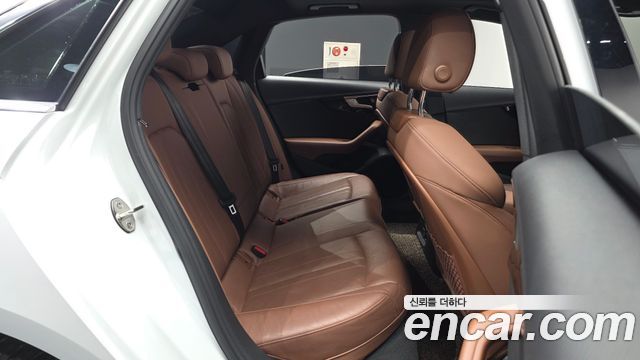Audi A4 2021 — photo 18