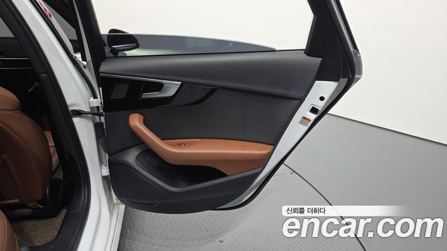 Audi A4 2021 — photo 15