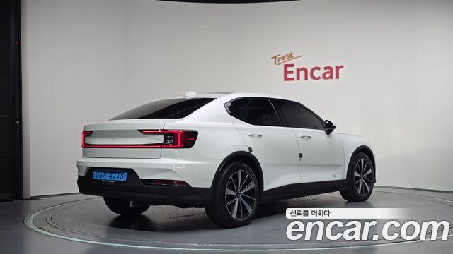 Polestar Polestar 2 2022 — photo 2
