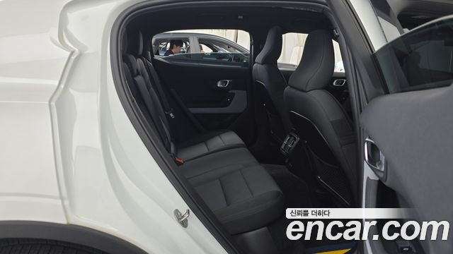 Polestar Polestar 2 2022 — photo 12