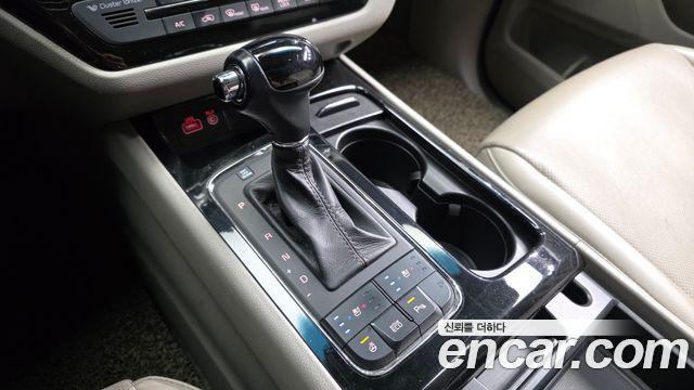 Kia Canival 2016 — photo 9