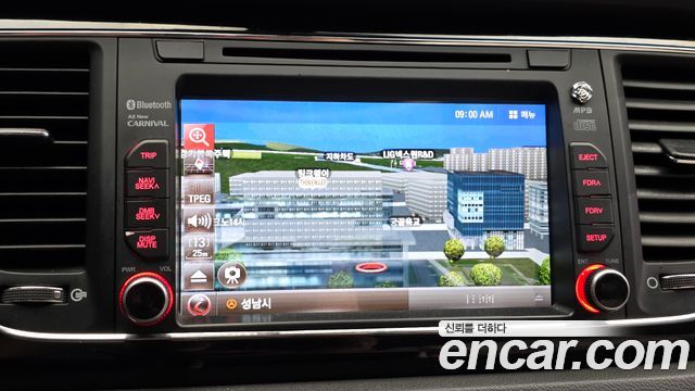 Kia Canival 2016 — photo 14