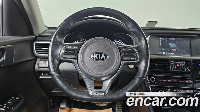 Kia K5 2016 — photo 19