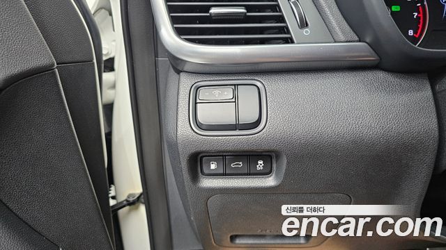 Kia K5 2016 — photo 26
