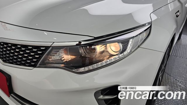 Kia K5 2016 — photo 8