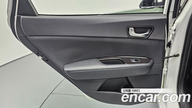 Kia K5 2016 — photo 15