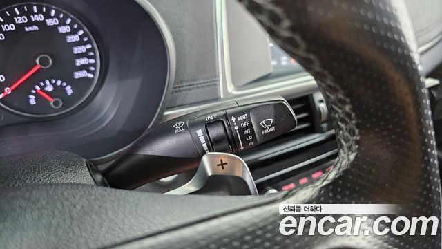 Kia K5 2016 — photo 27