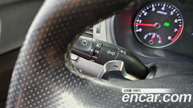 Kia K5 2016 — photo 29