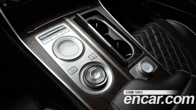 Genesis GV80 2020 — photo 12