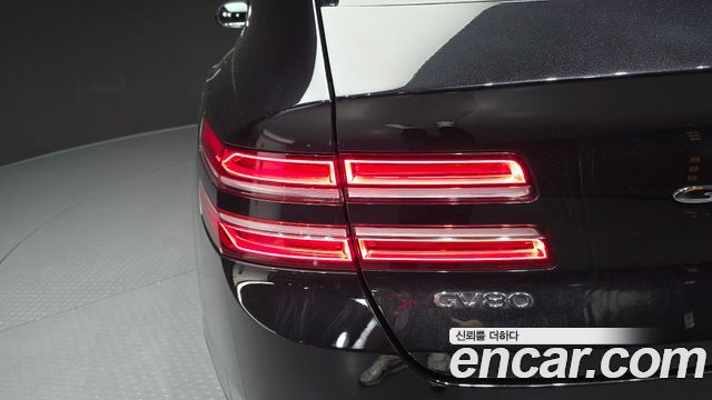 Genesis GV80 2020 — photo 9