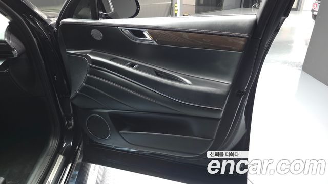 Genesis GV80 2020 — photo 14