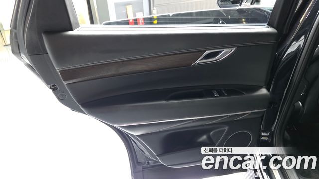 Genesis GV80 2020 — photo 15