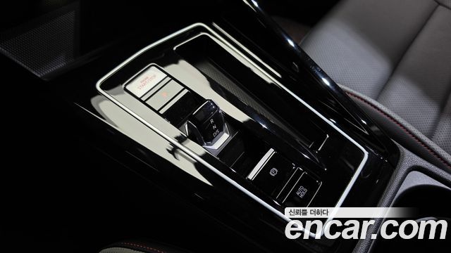 Volkswagen Golf 2024 — photo 12