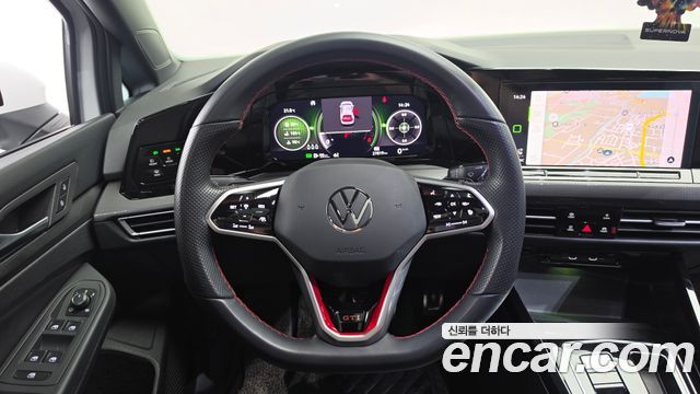 Volkswagen Golf 2024 — photo 20