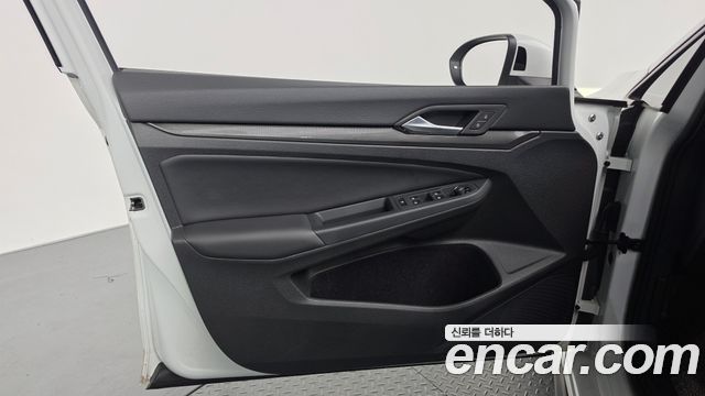Volkswagen Golf 2024 — photo 14