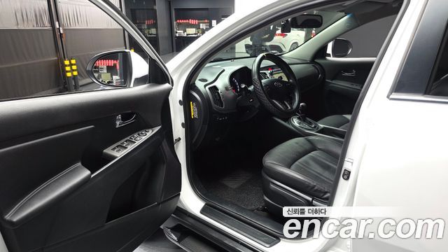 Kia Sportage 2016 — photo 13