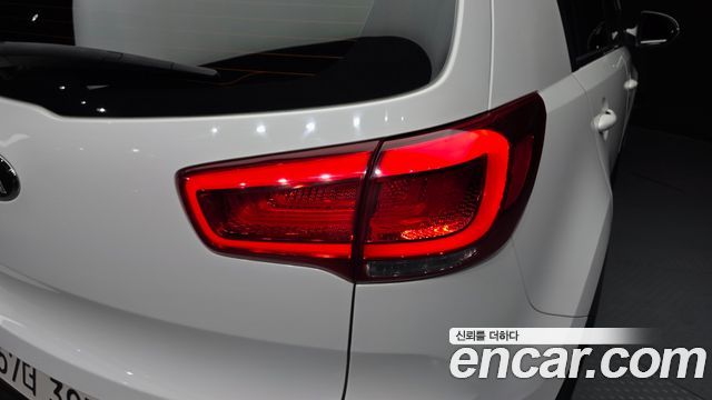 Kia Sportage 2016 — photo 9