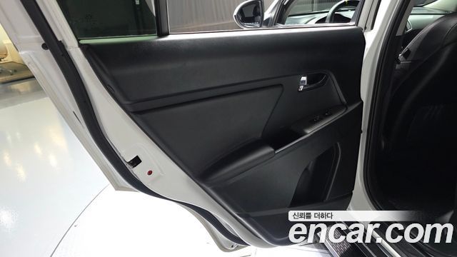 Kia Sportage 2016 — photo 15