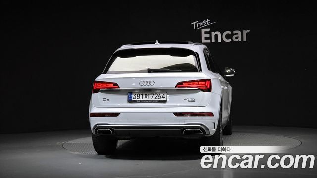 Audi Q5 2023 — photo 4