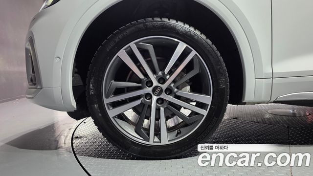 Audi Q5 2023 — photo 5
