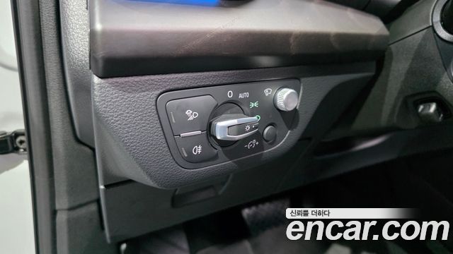 Audi Q5 2023 — photo 18