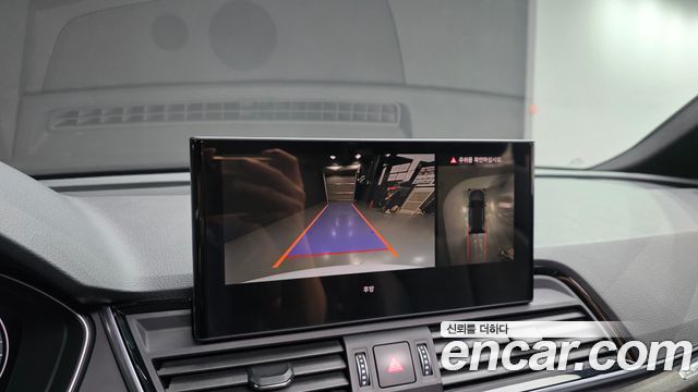 Audi Q5 2023 — photo 22