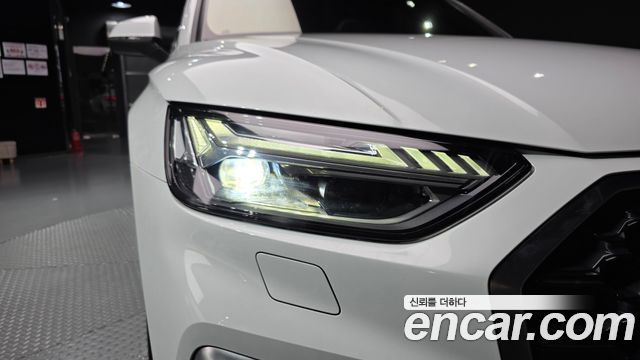 Audi Q5 2023 — photo 8